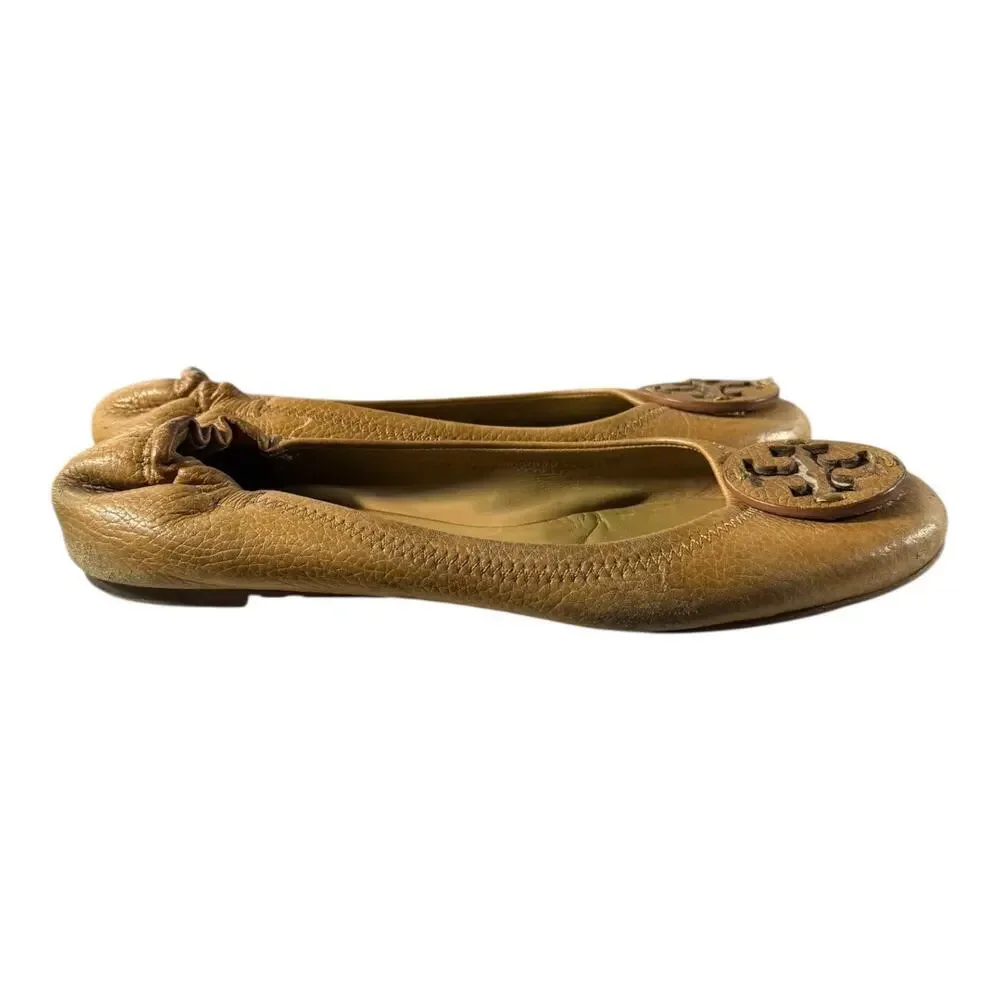 Tory Burch Reva Ballet Flats Brown 8 M Camel Leather Logo Medallion Elastic Back